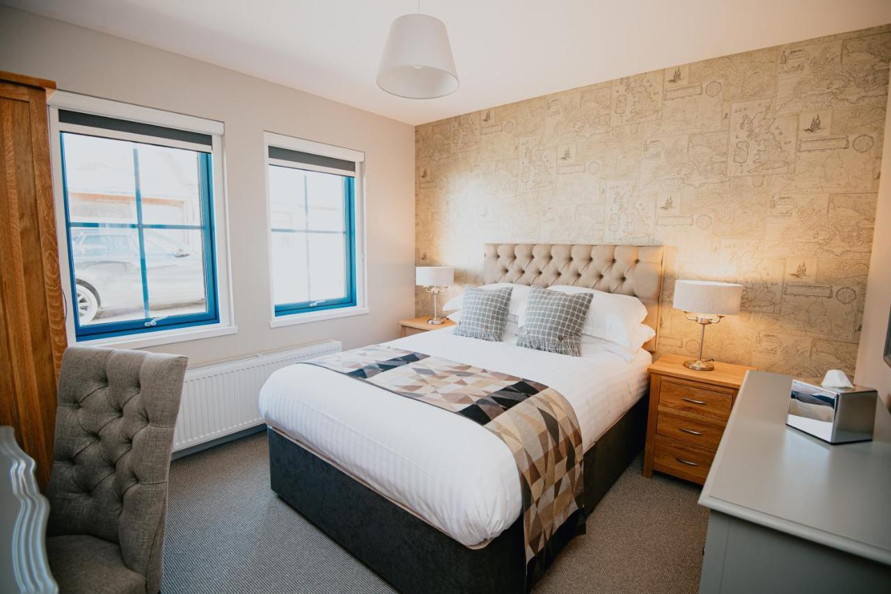 The Seafield Arms Hotel Cullen - Self Catering Екстер'єр фото