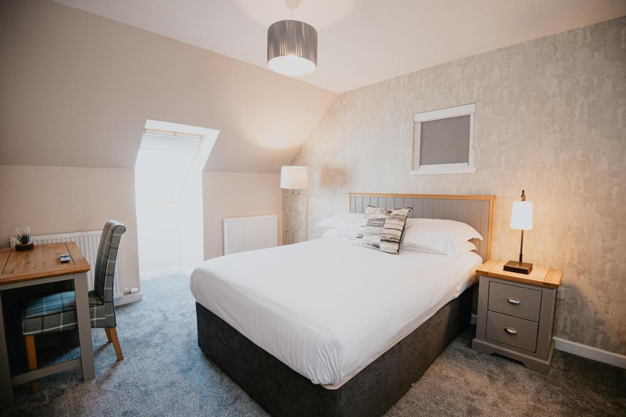 The Seafield Arms Hotel Cullen - Self Catering Екстер'єр фото